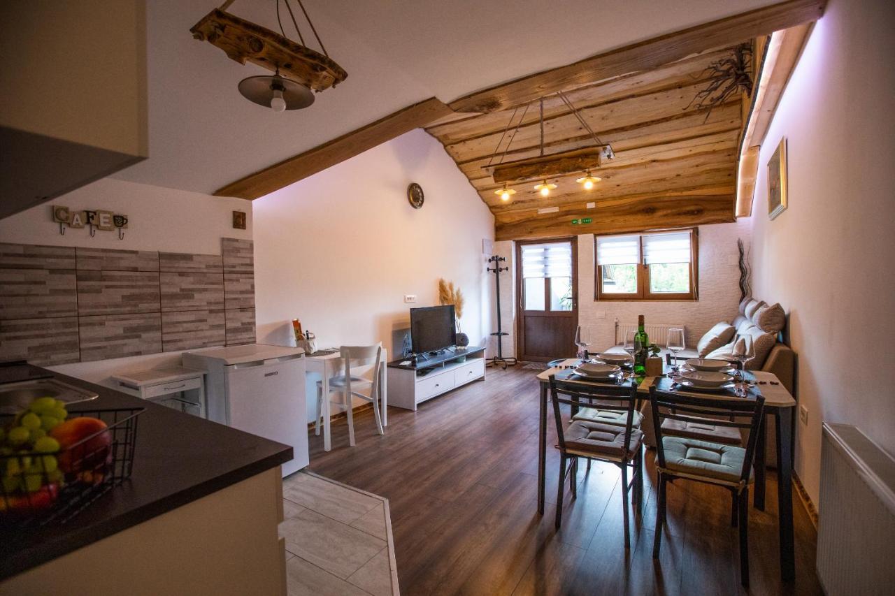 Apartman Mila Josipdol Exteriér fotografie
